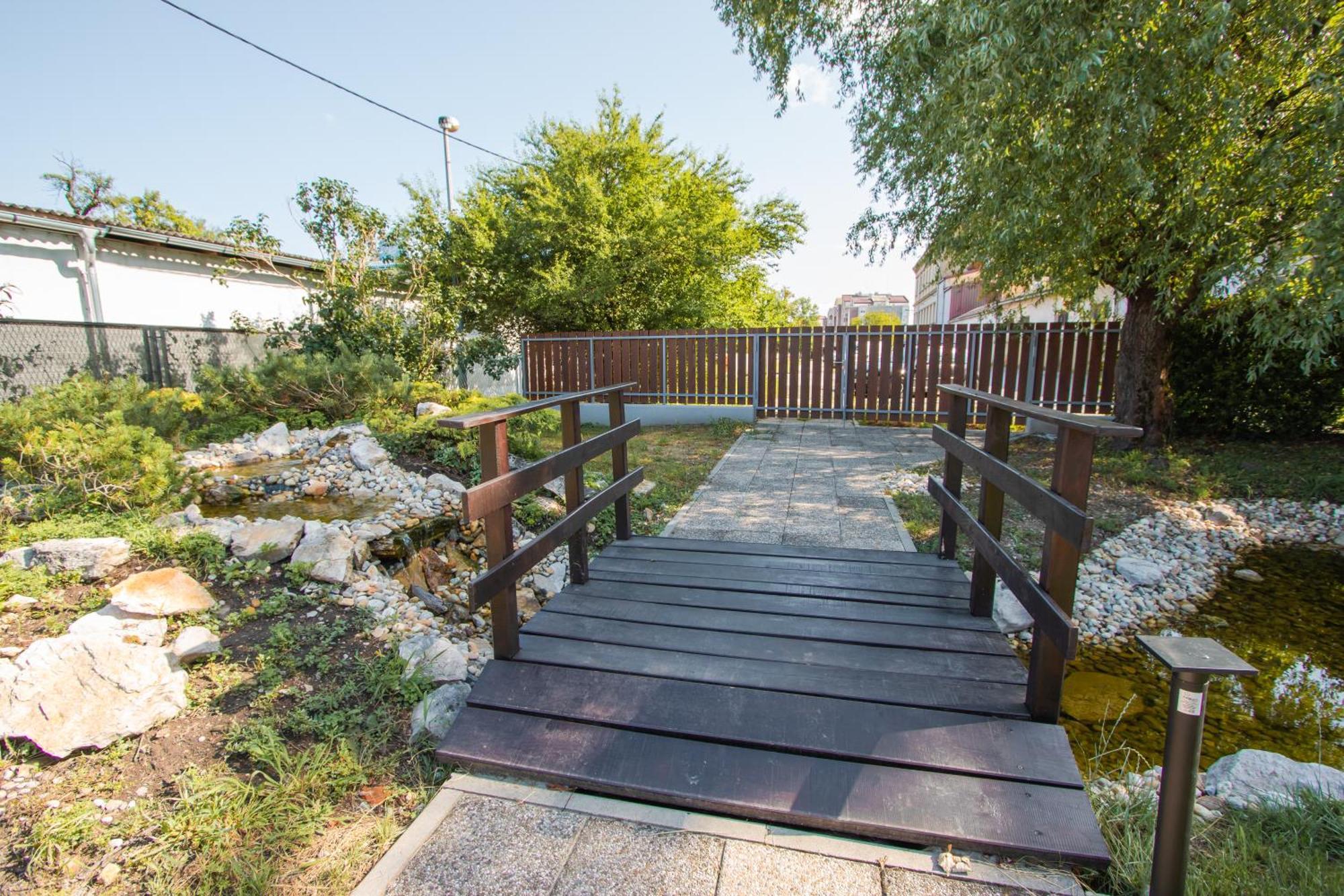 Apartmani Kac Karlovac Exterior photo