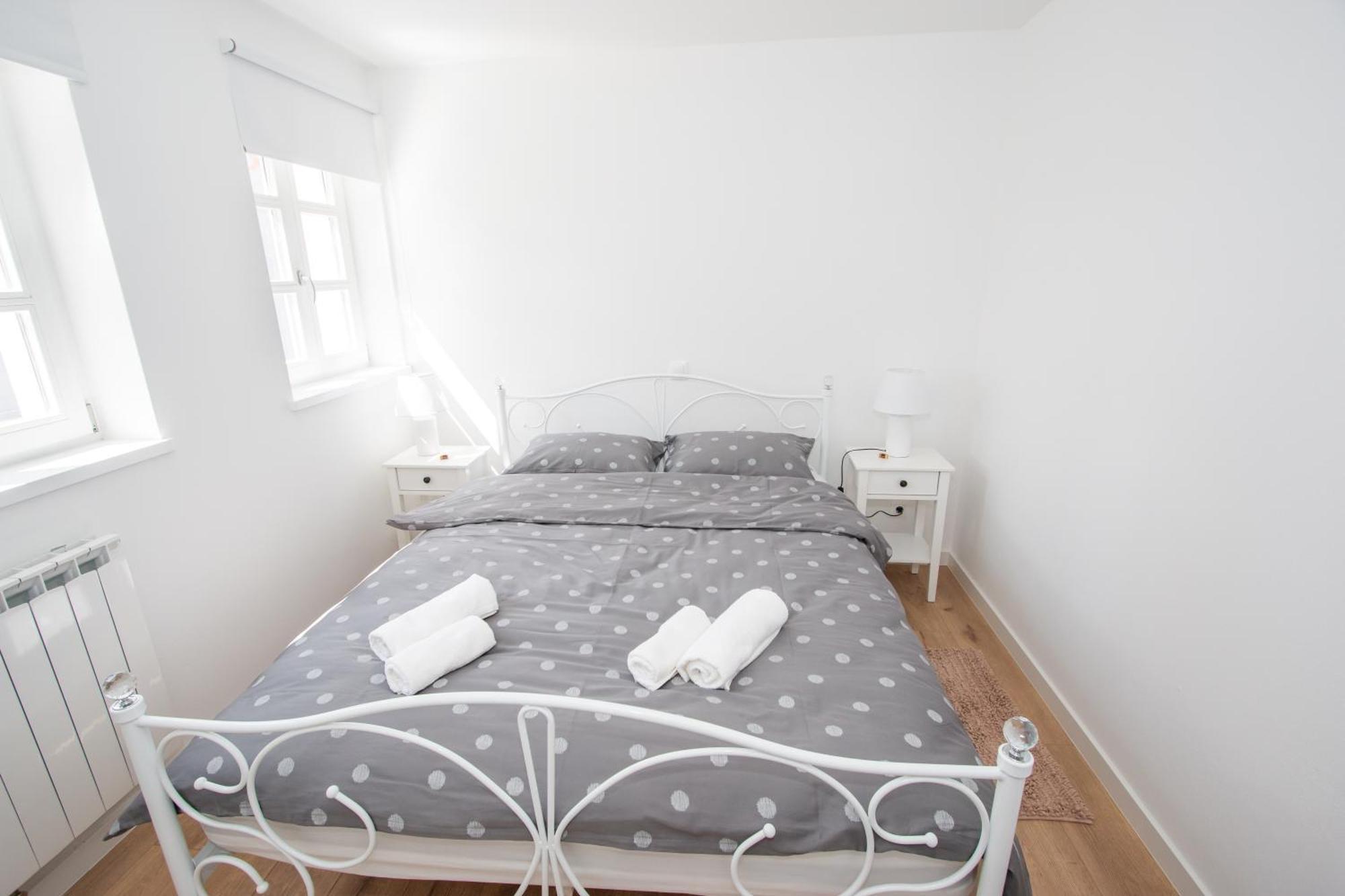 Apartmani Kac Karlovac Exterior photo
